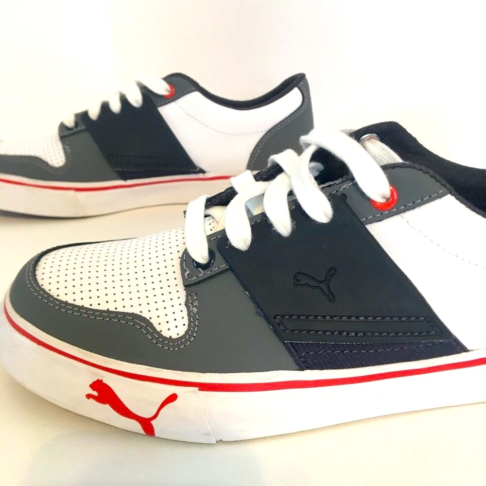Puma sneakers size 6 youth